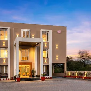 *** Hotel Seasons Sajjangarh India